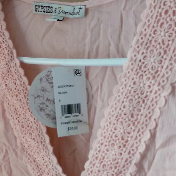 NWT Pink Top - Picture 2 of 2
